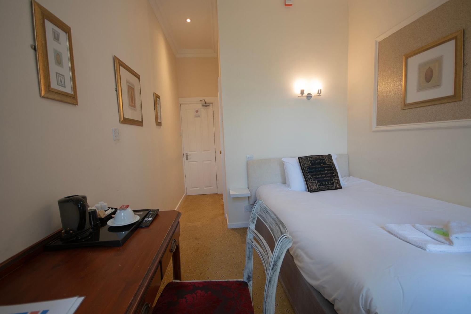 Northop Hall Country House Hotel Молд Екстер'єр фото